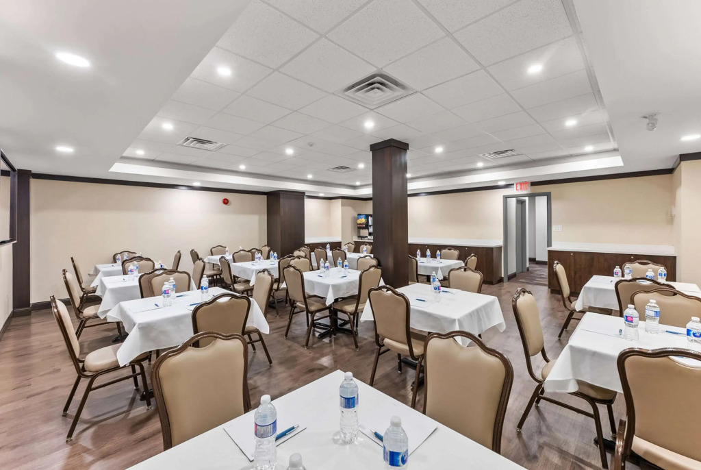 Ramada By Wyndham Niagara Falls near the Falls
