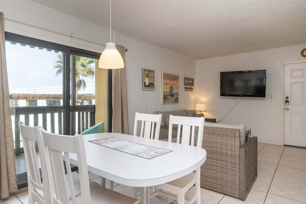 Tiki 224 - 1br Condo With King Bed Close To Beach 1 Bedroom Condo