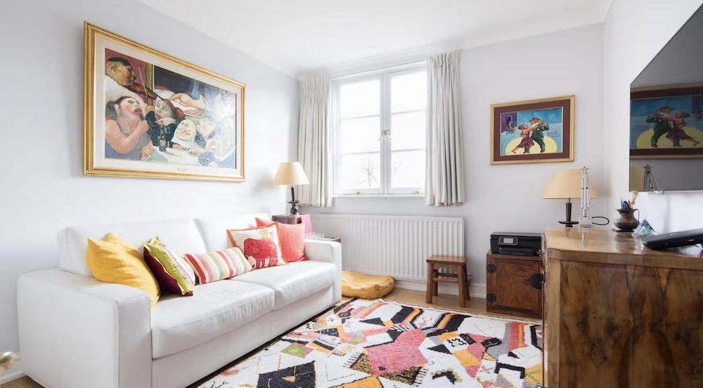 Nothing Hill Lux Flat