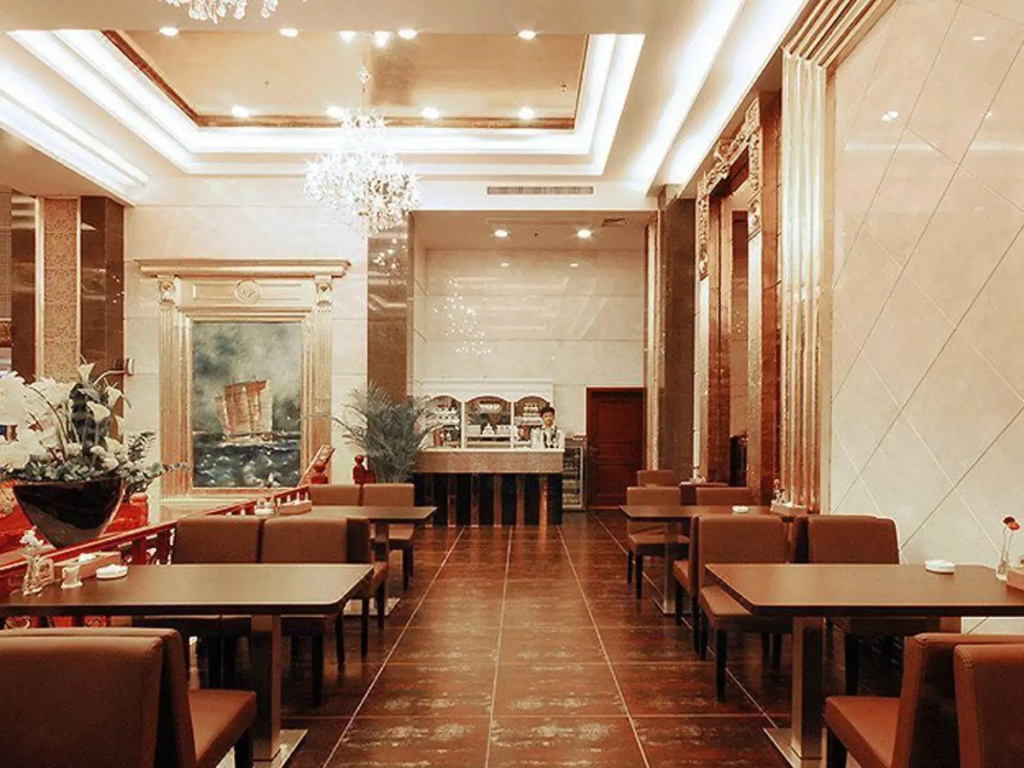 Golden Jazzy Hotel