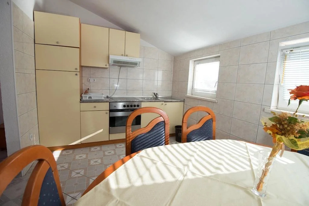 Apartments Maestral