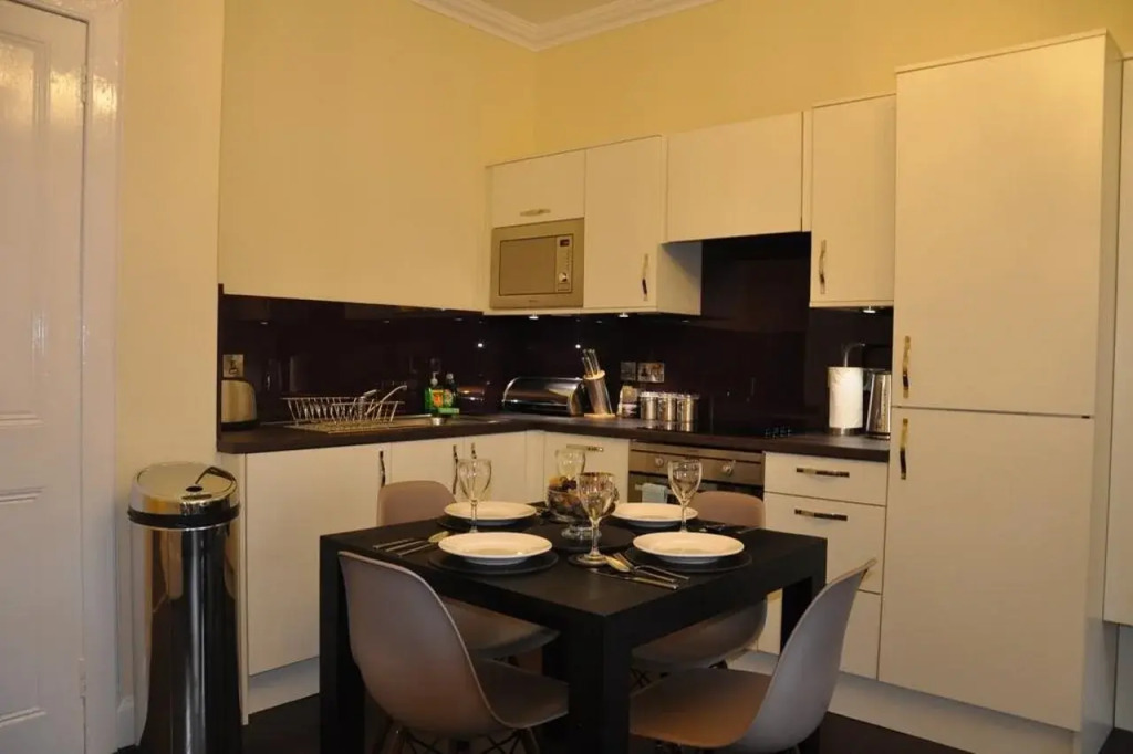 Stay Edinburgh City Apartments
