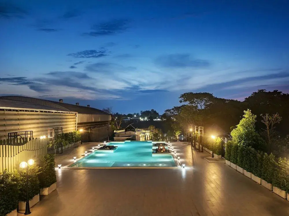Nine River Hotel