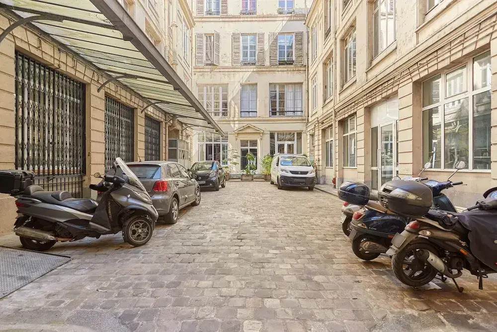Charming Apartment 2 Bedrooms Centrer of Paris
