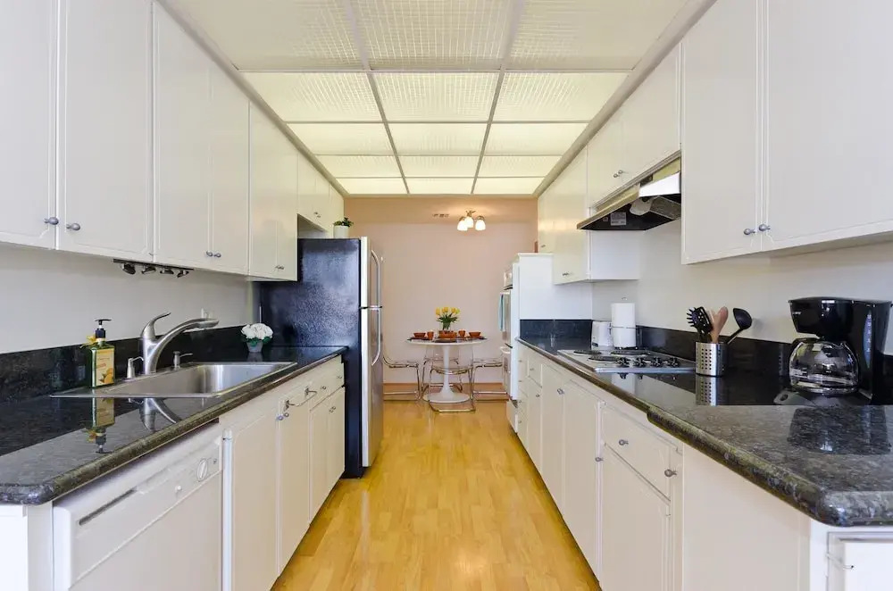 LA131 1 Bedroom Apartment By Senstay