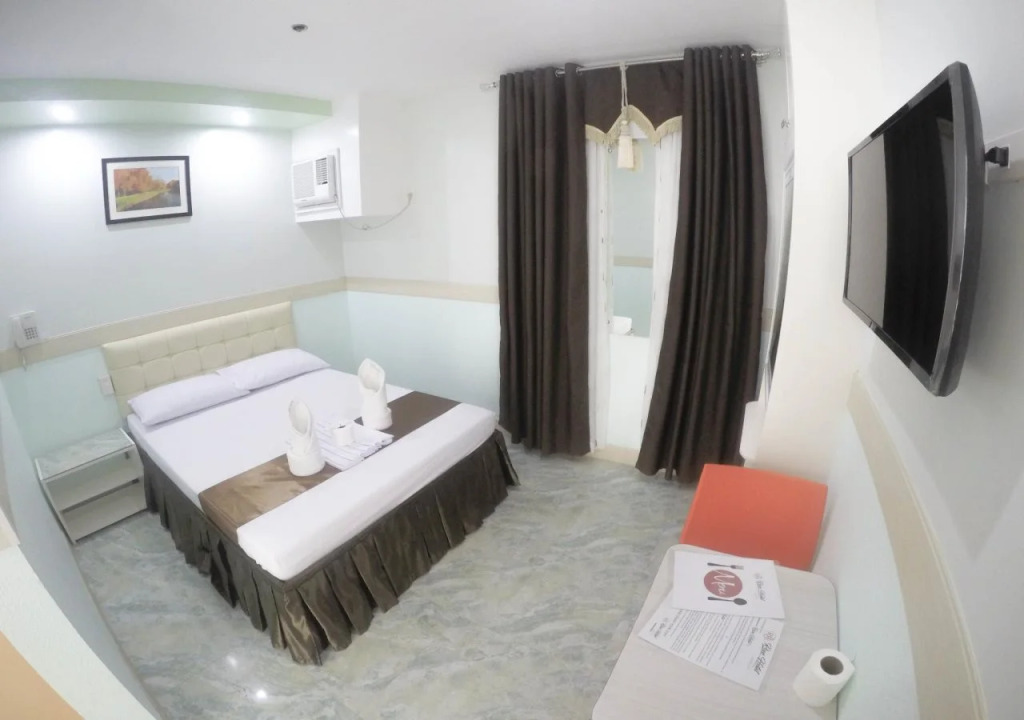 Rose Hotel