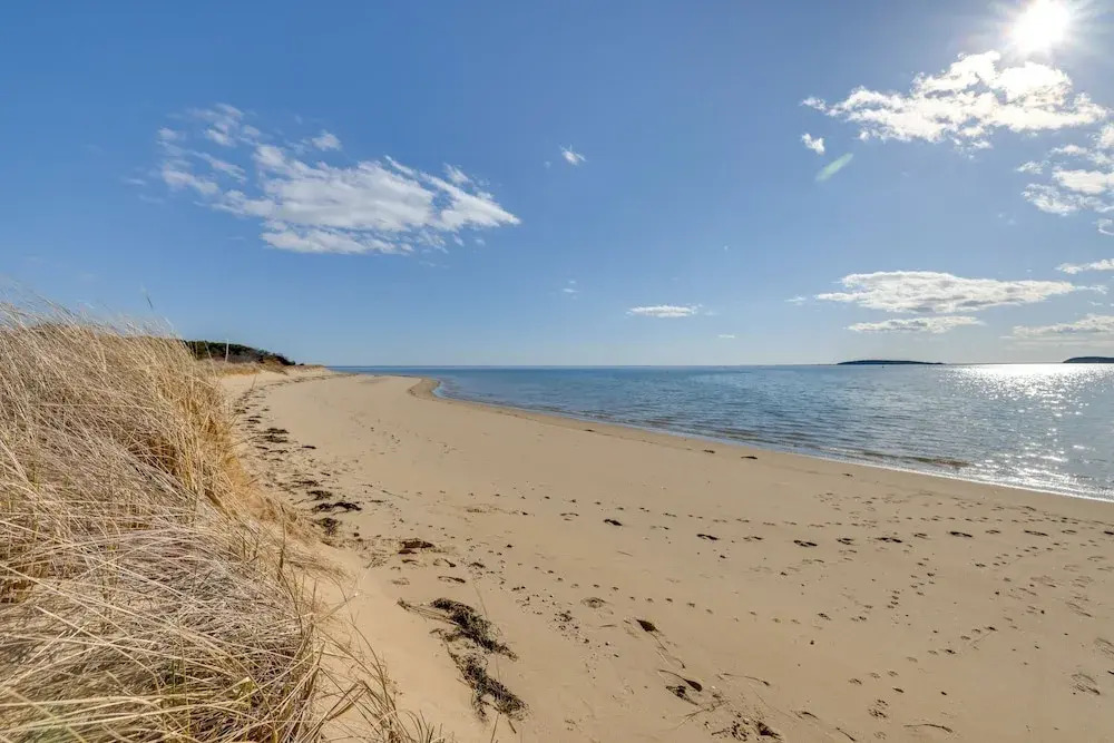 Wellfleet Home w/ Deck, Bay Views & Kayaks