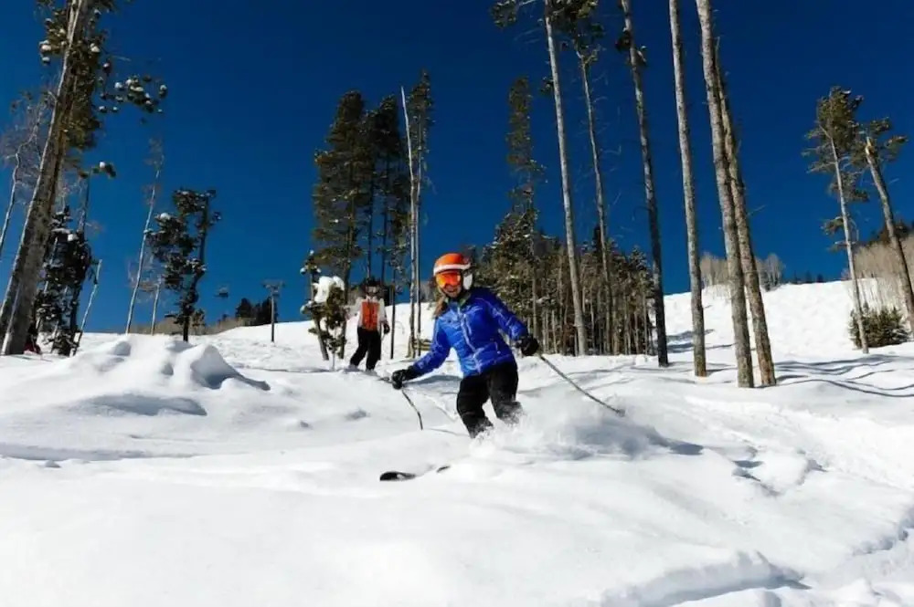 Ski, in Ski out 3 Bedroom Vacation Condo with Resort Amenities