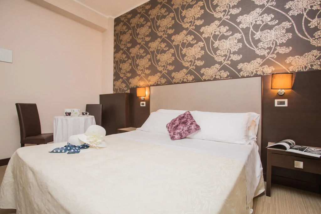 Lalla and Villa Orly Hotel