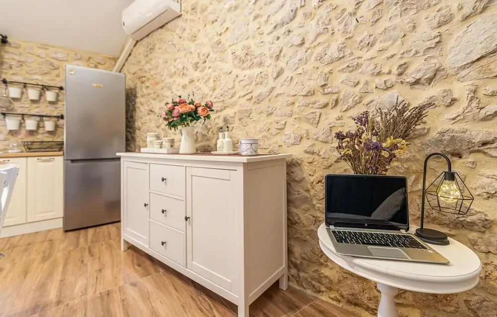 1 Bedroom Beach Front Home In Zaton