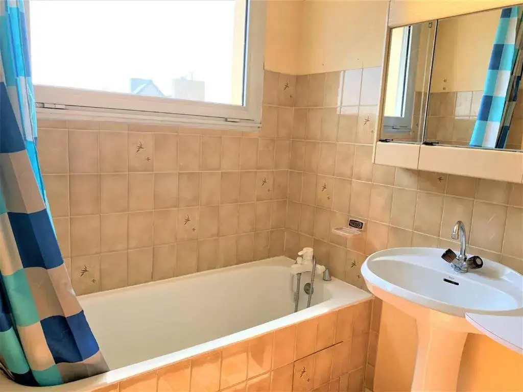 Appartement Quiberon, 2 pièces, 4 personnes - FR-1-478-74