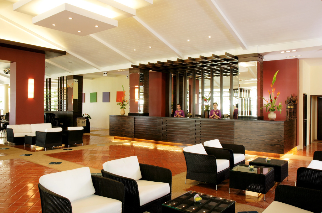 All Seasons Naiharn Phuket