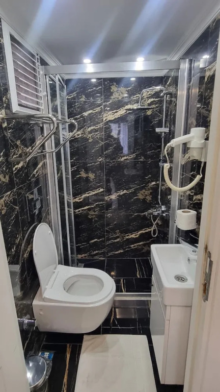Diamond Pruva Hotel