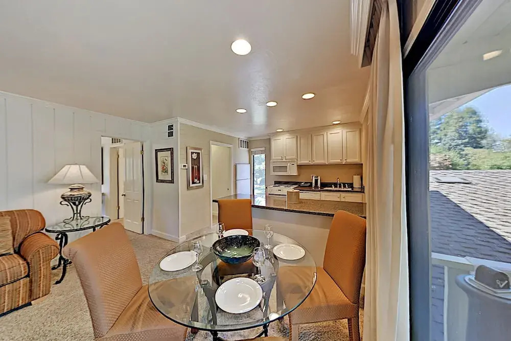 Silv496p 1 Bedroom Condo