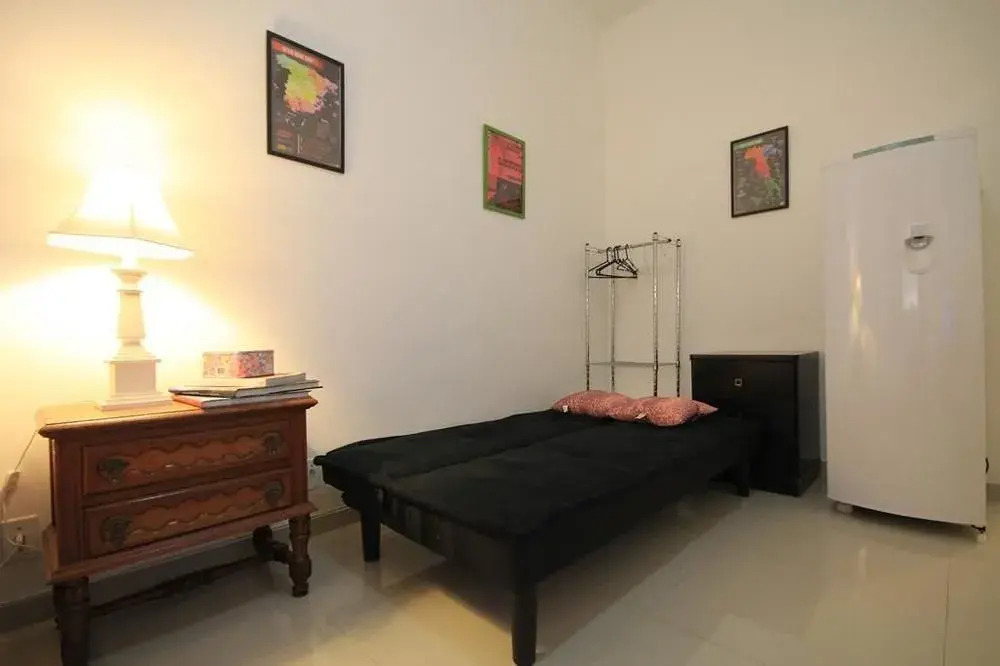 GoHouse - Apartamento Ferreira 311 - Rua Sá Ferreira, Copaca