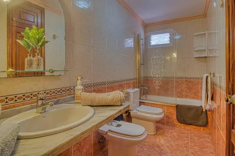 3 Bed-room & Wifi-radazul -sea View and Balcony