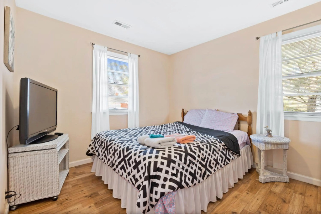 Turtle Shack - Ocean Isle Beach -Whole Beach House