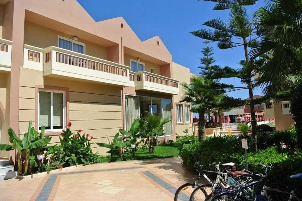 Castro Beach Hotel