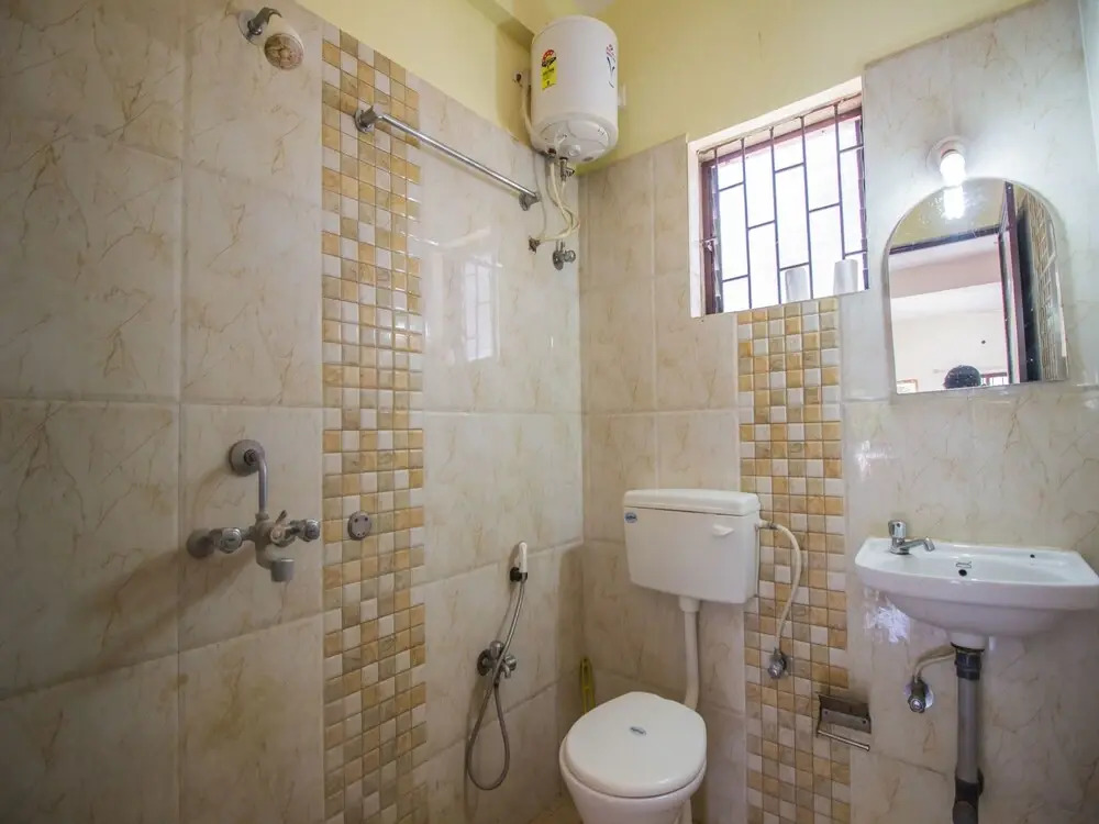 OYO 13211 Home Spacious Studio Morjim Beach
