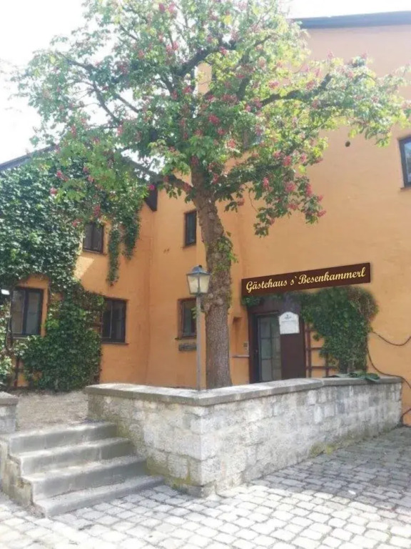 Tiroler Landgasthaus Besenkammerl