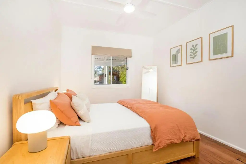 Fishery Road Cottage - Newly Renovated - Pet Friendly - 2 Mins Walk to Beach