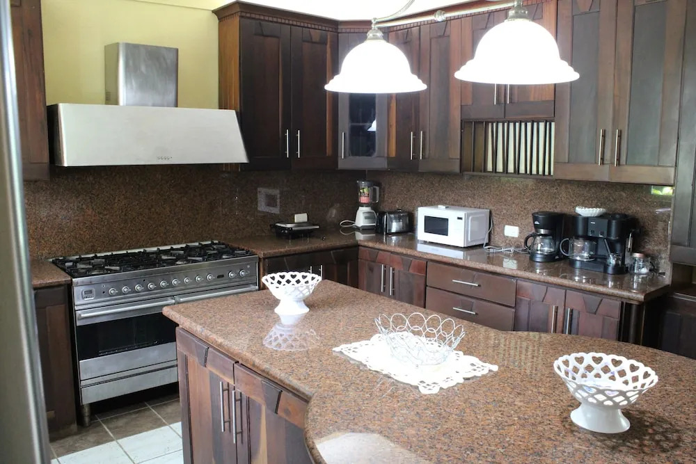 Villa Guavaberry