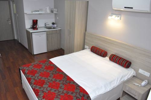 Apartment w/ New Furnitures Next to Istiklal Street and Taksim Square