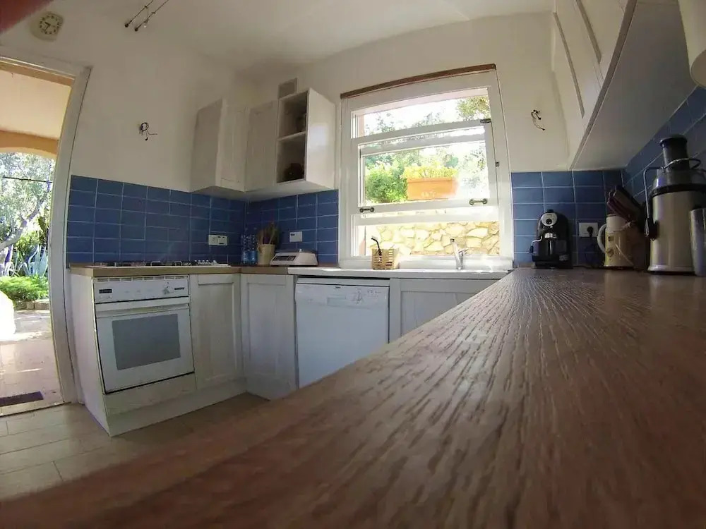 House With 3 Bedrooms in Cavo, With Wonderful sea View, Enclosed Garden and Wifi - 400 m From the Beach
