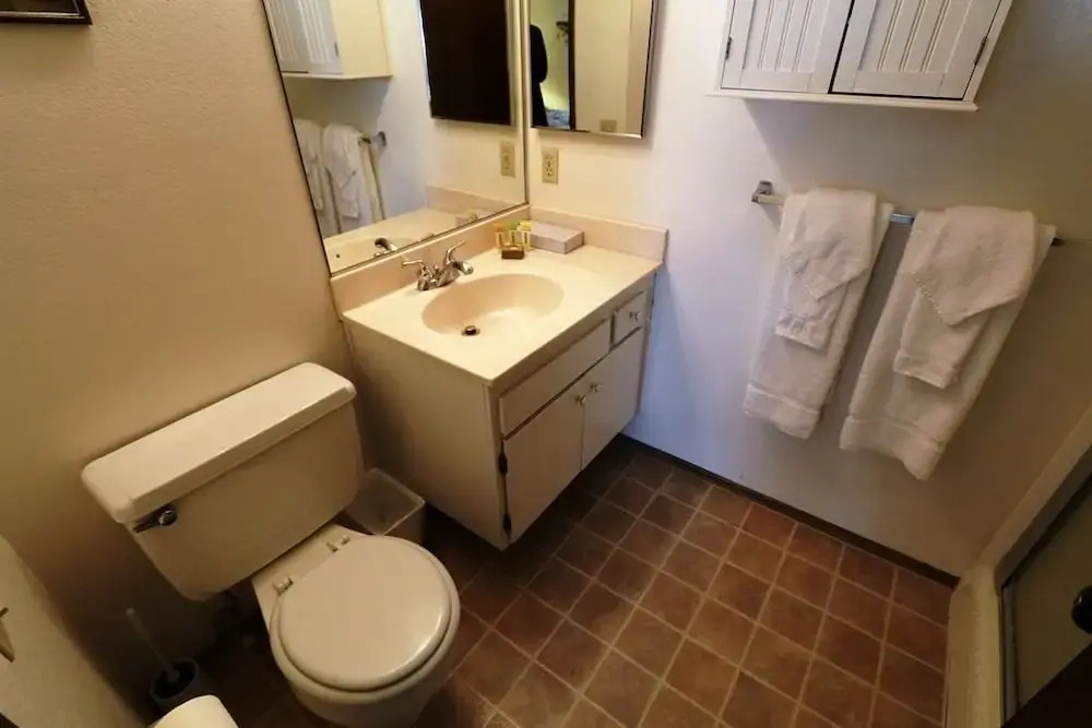 Horizons 4 #156 3 Bedrooms 3 Bathrooms Condo