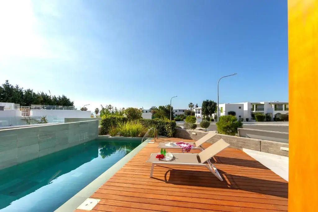 Villa Laurus 6, walking distance to the beach