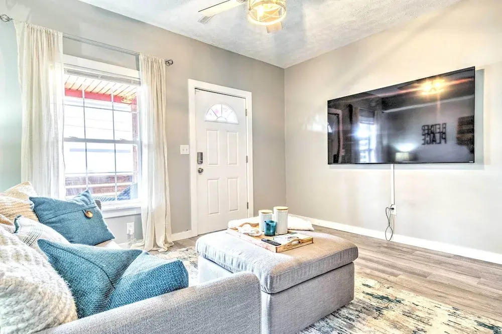 Pet-friendly Indianapolis Townhome w/ Yard!