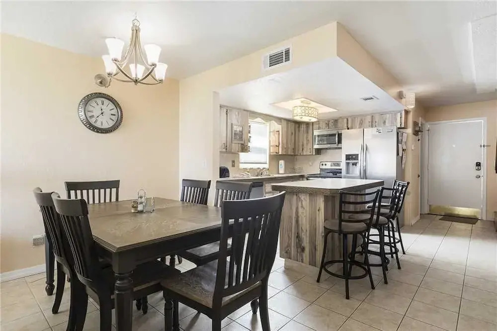 Starboard Light 1 - Two Bedroom Condo