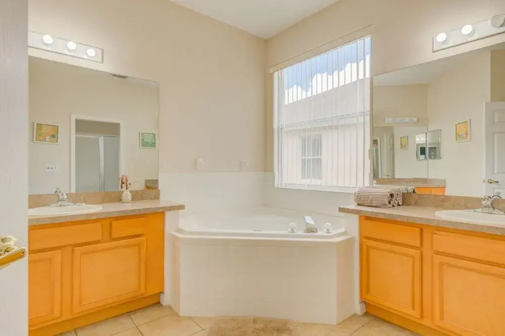 Ventoux Calabay Parc 6 Bedroom Home