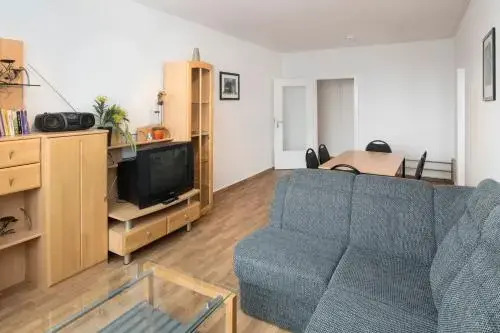 Gwg City Apartments Iii