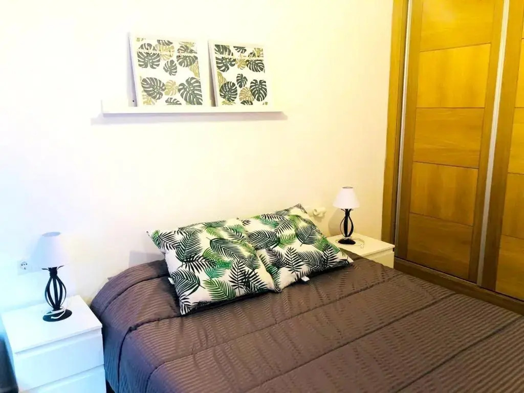 Apartment with 3 bedrooms in el Gran Alacant with shared pool enclosed garden and WiFi 1 km from the beach