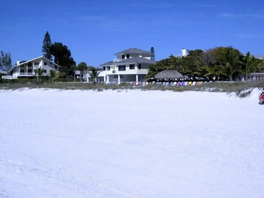 The Anna Maria Island Beach Breeze