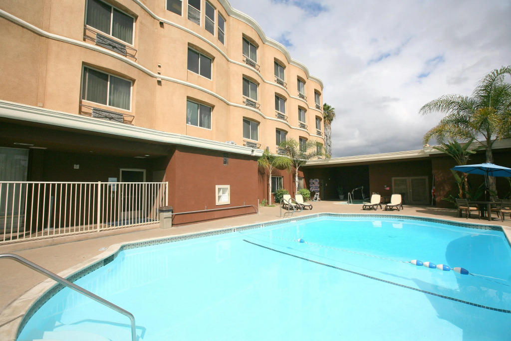 Holiday Inn Express San Diego South - Chula Vista by IHG