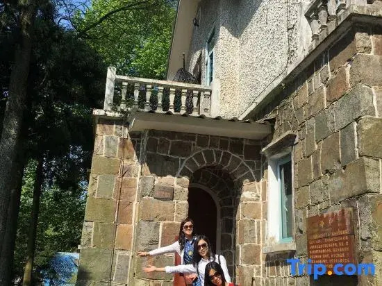Moganshan Queen Hotel (inside Moganshan Scenic Area)