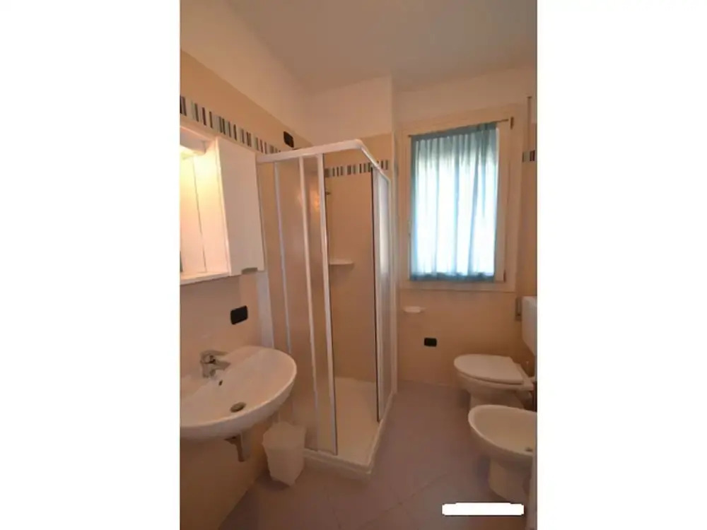 Spacious Apartment in Rosolina Mare Near Sea
