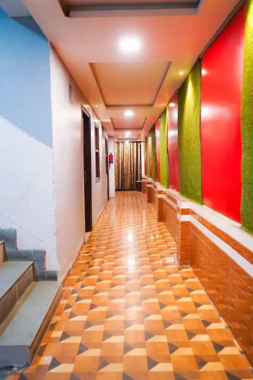 Roomshala 039 Hotel Rk