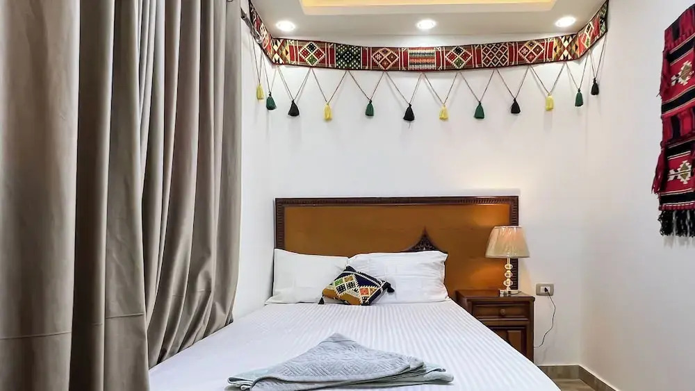 Atlantis Pyramids Inn New