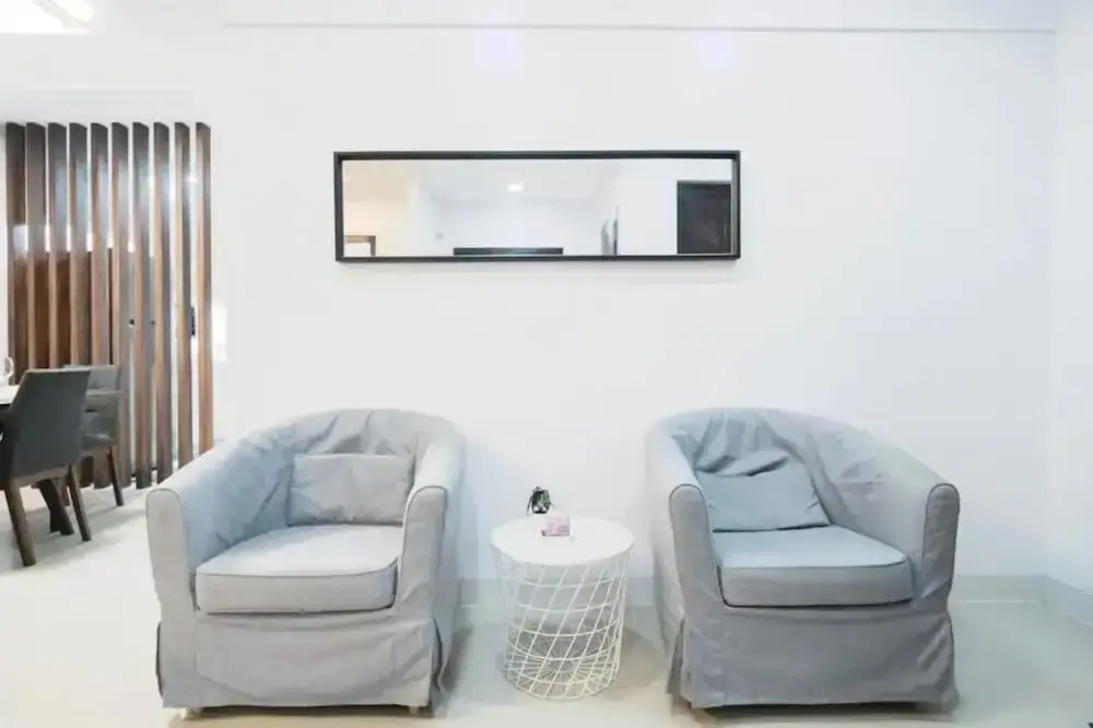 3bd Lux City Oasis LAS Pinas