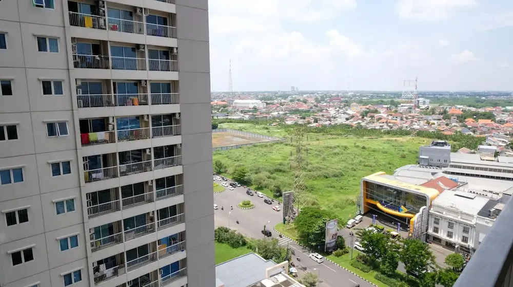 Homey And Comfy Studio At Puncak Bukit Golf Surabaya Apartment