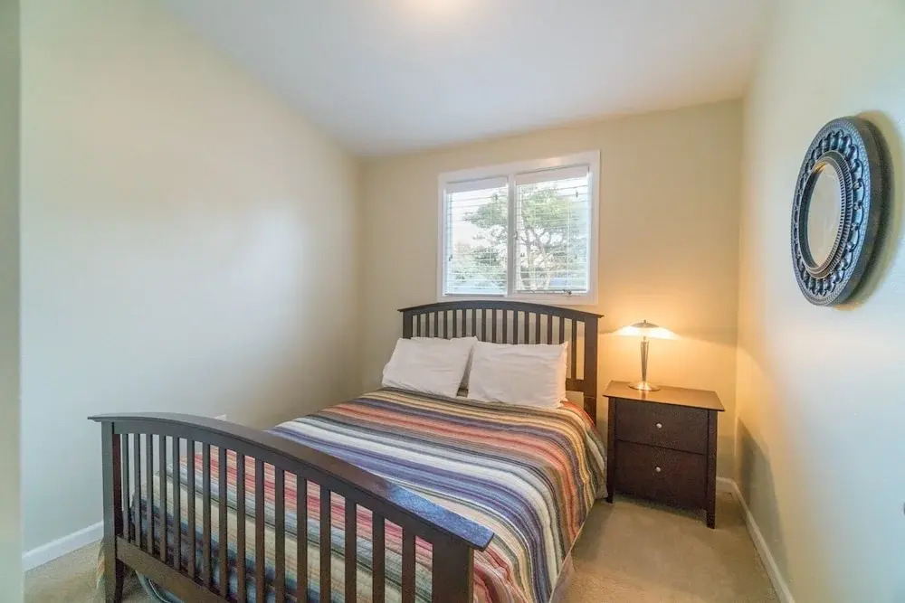 Beach Retreat 4 Bedrooms 2 Bathrooms Home