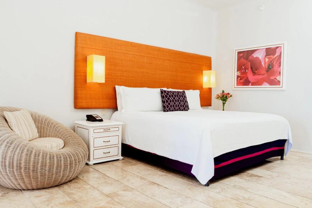 Camino Real Zaashila Huatulco