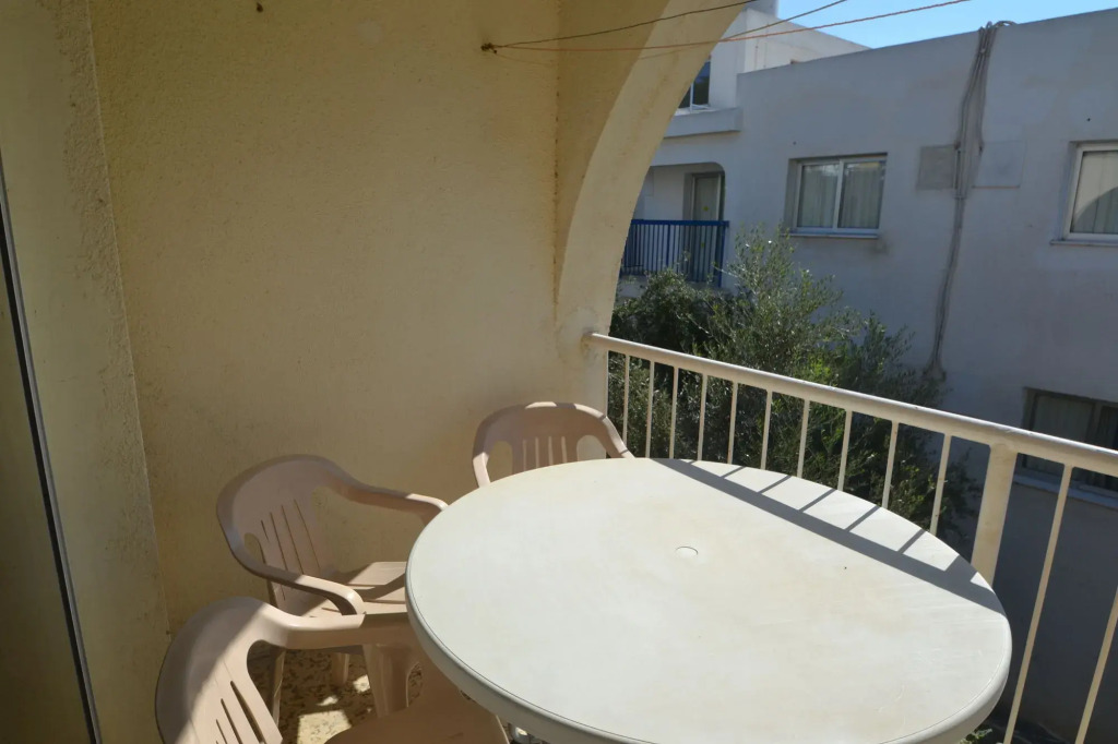 Napa Blue Apartment, XXL Pool,in Hearth of Ayia Napa