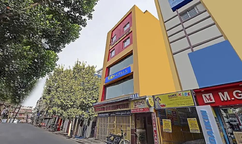 Fabhotel Dreamland
