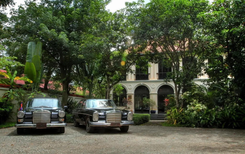 Отель Heritage Suites