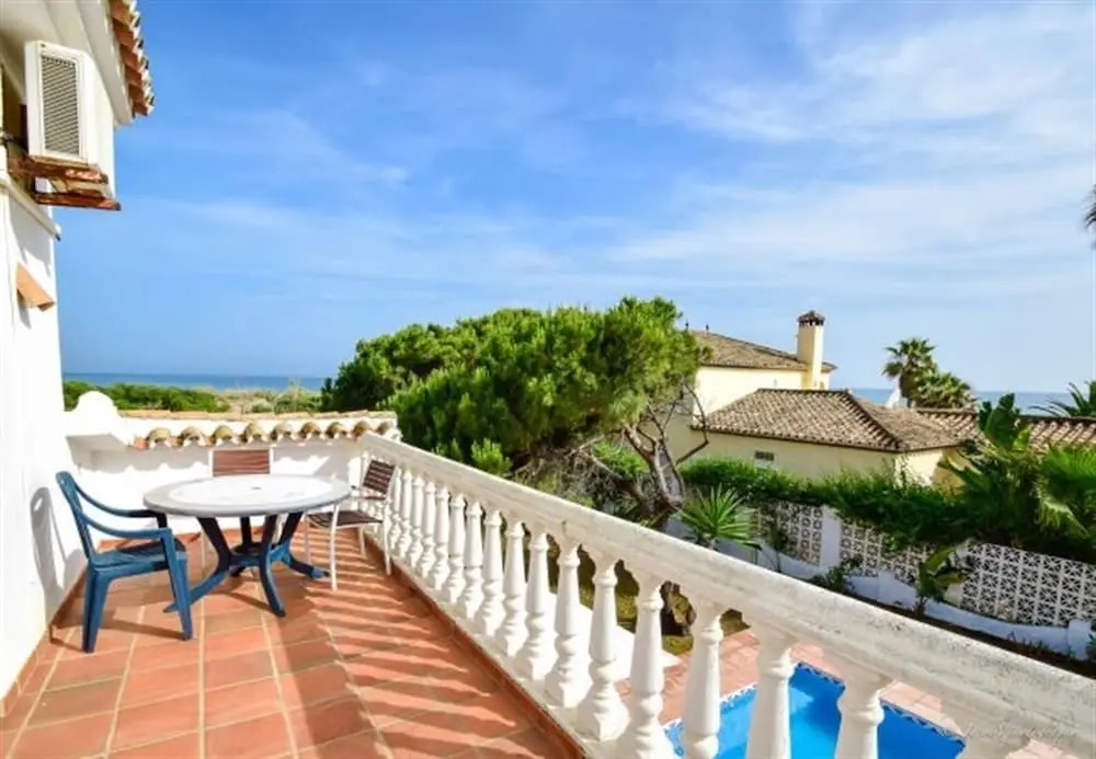 Cutest Beach Villa - 30 M To Beach