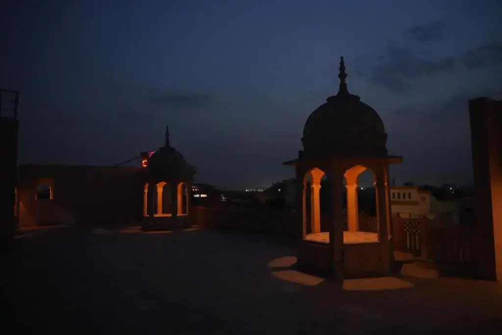 The Taj Vista Agra -walking distance to Taj Mahal